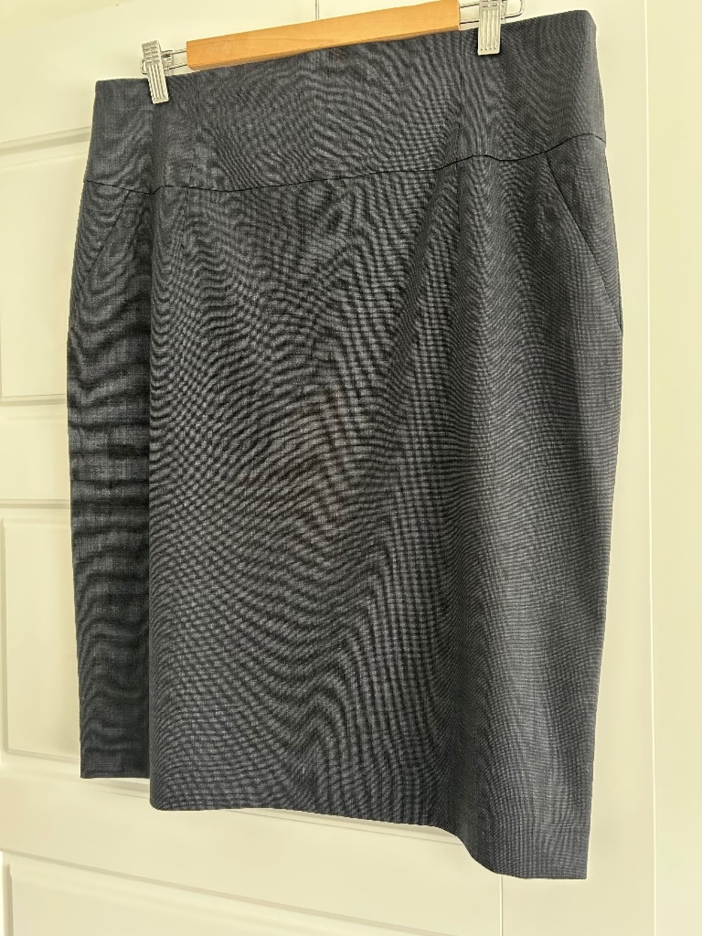 Banana Republic stretch wool pencil skirt
